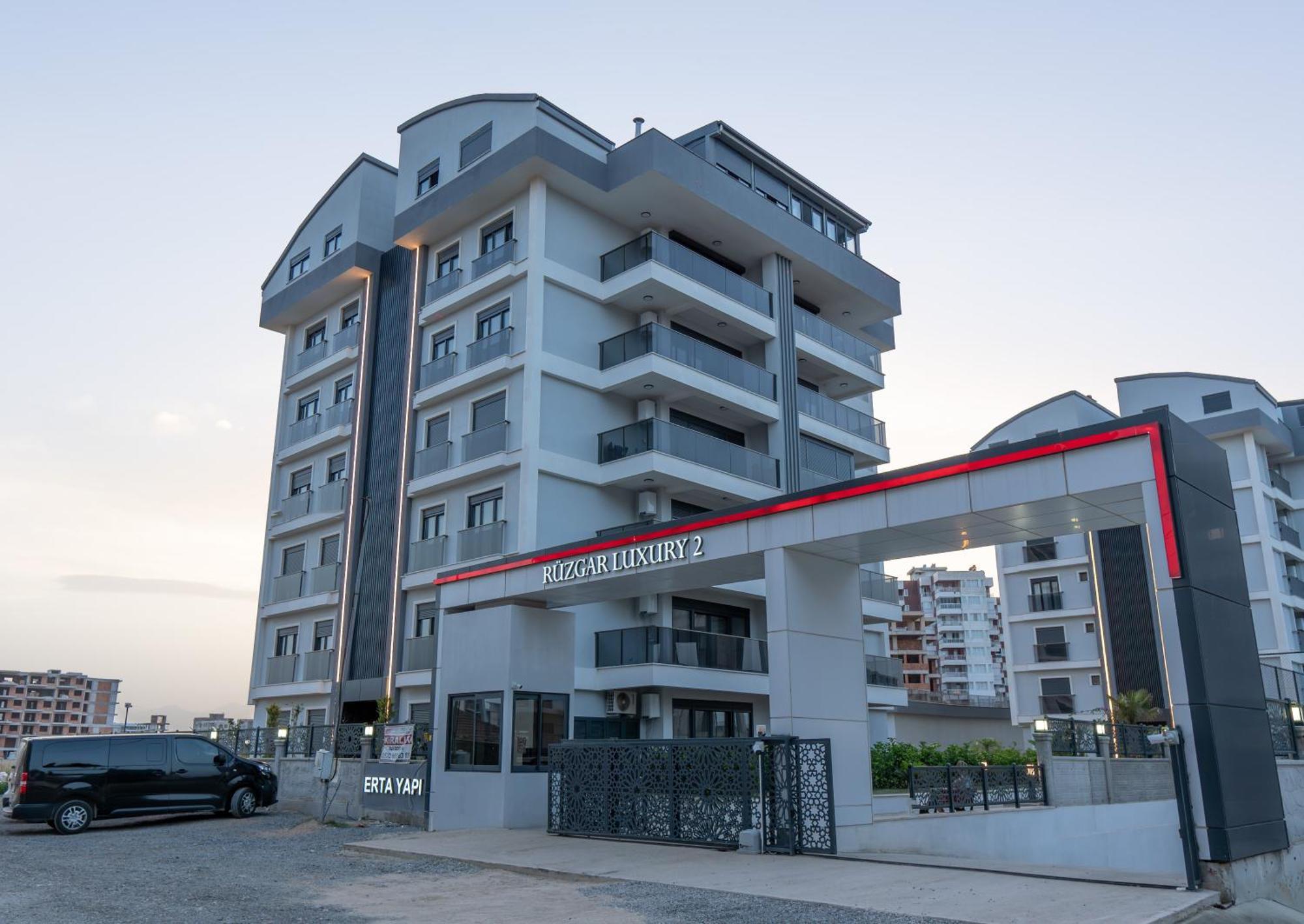 Wind Luxury 2 Appartement Aksu  Buitenkant foto