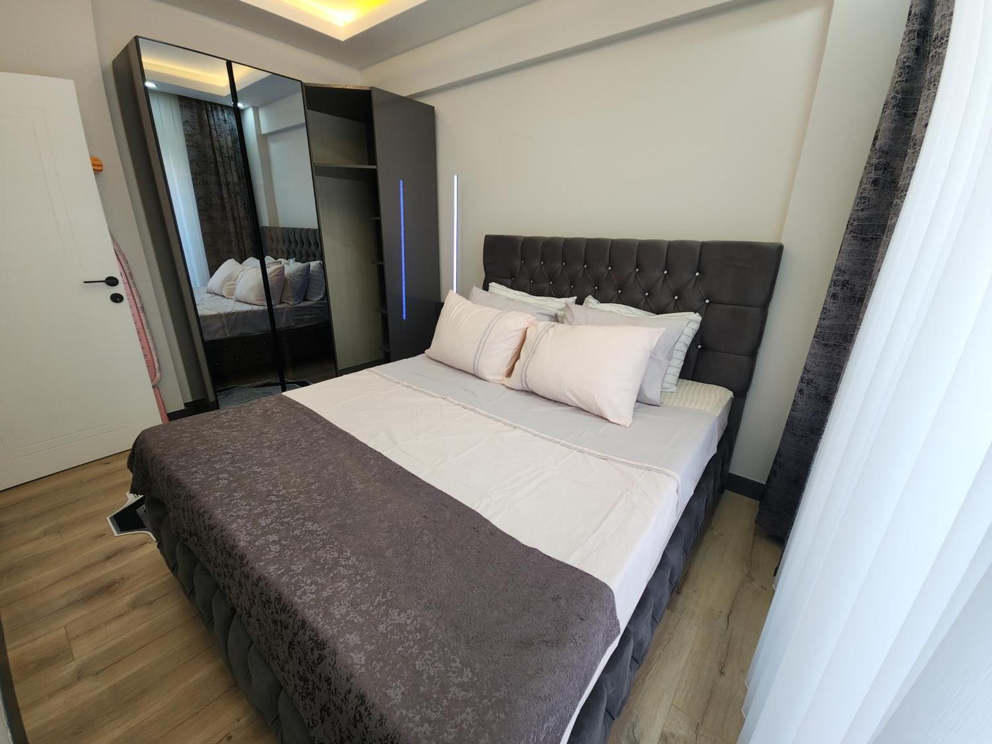 Wind Luxury 2 Appartement Aksu  Buitenkant foto